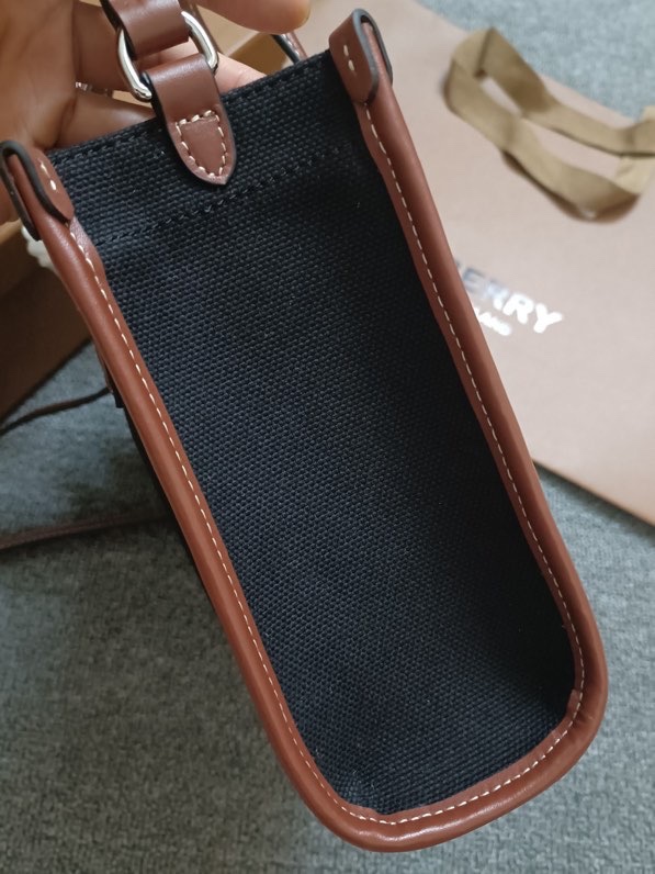 Burberry專門店新款雙色帆布拼皮托特包 巴寶莉手提肩背小號購物袋 yxb1234